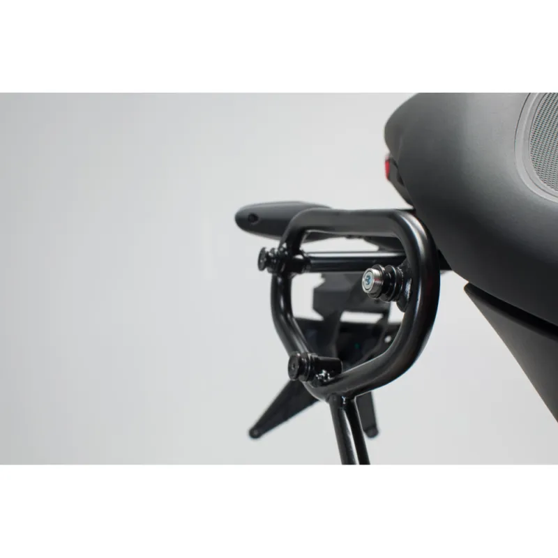 Výhodná Nabídka Ducati Monster 821 (18-), 1200 / S (17-) - boční nosič pravý SLC SW-Motech