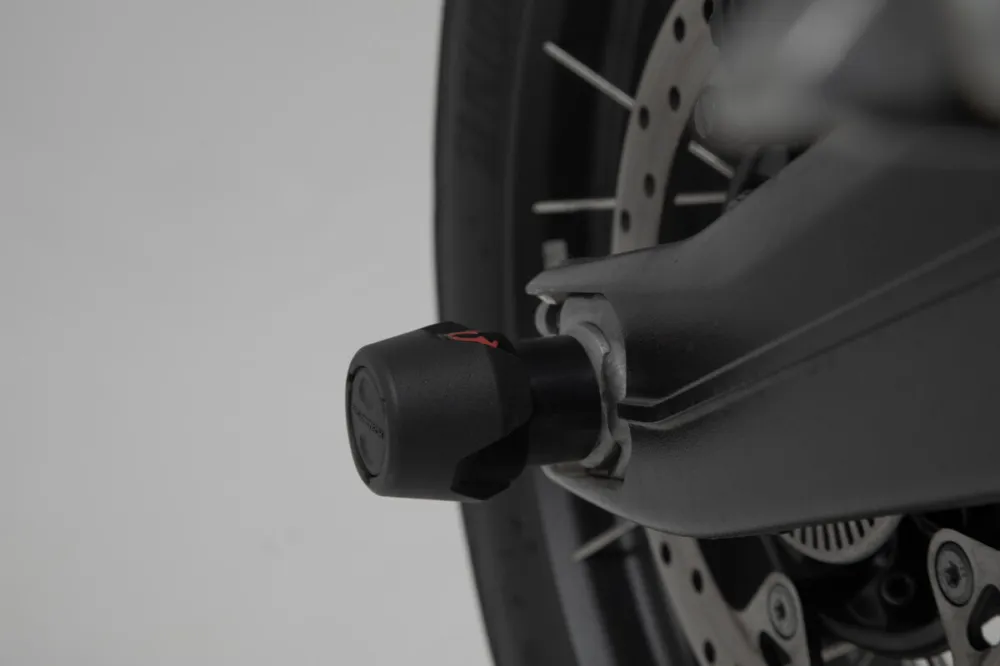 Akční Cena BMW F750 GS/ F850 GS/ F900 R/XR, S 1000 R/ RR (14-) - padací protektory na osu zadního kola, SW-Mot | HZmoto - vše pro motorkáře a jejich stroje