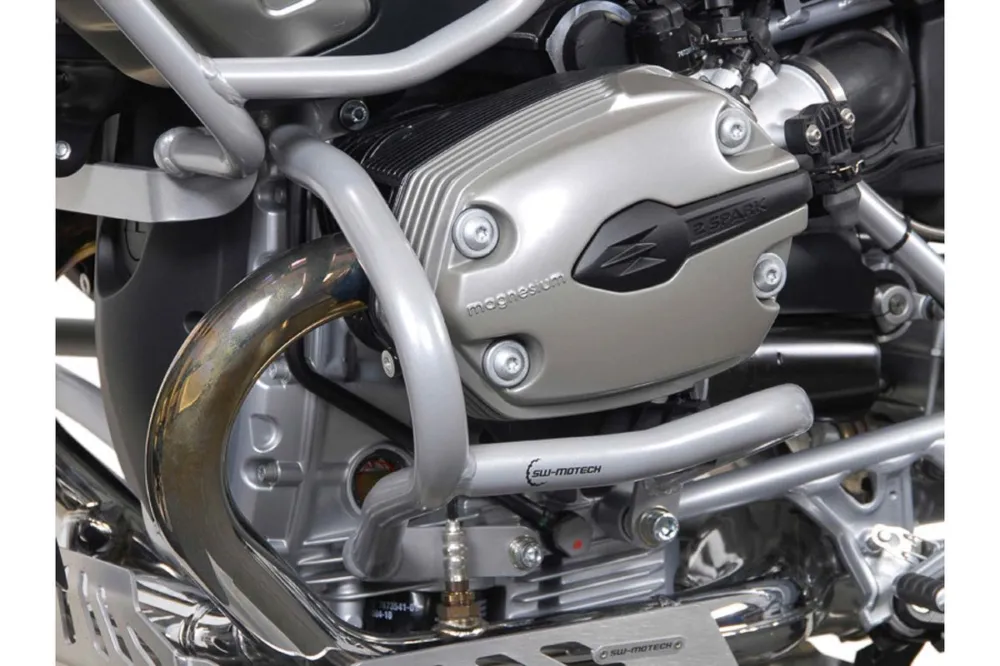 BMW R 1200 GS (04-12) spodní padací rám SW-Motech stříbrný | HZmoto - vše pro motorkáře a jejich stroje Koupit Online
