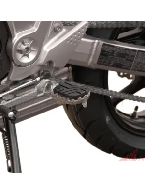Autentický SW-Motech - stupačky ION, Kawasaki Versys 650 / ZRX1200 / Z1000 / Z900RS.- 5A