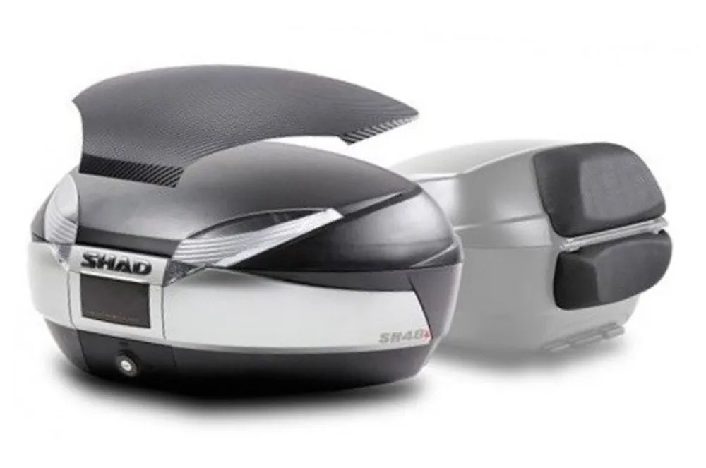 Vrchní kufr na motorku SHAD SH48 D0B48406R Nový titan s opěrkou, karbonový kryt a zámek PREMIUM SMART Akční Cena
